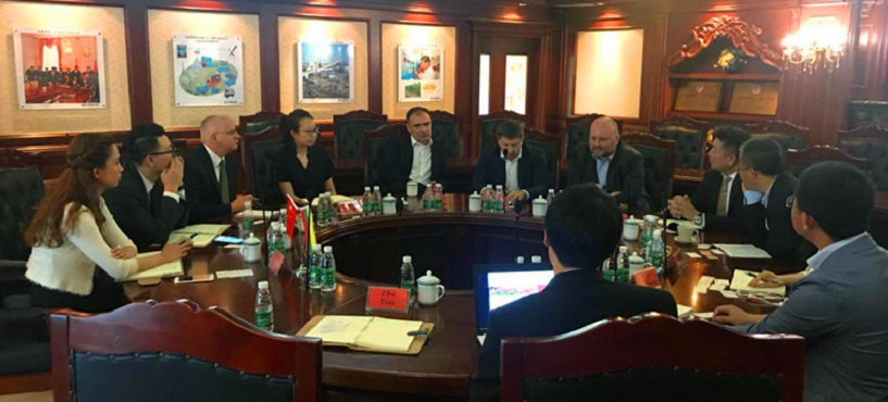 轩辕集团与立陶宛铁道部双方代表在北京会面