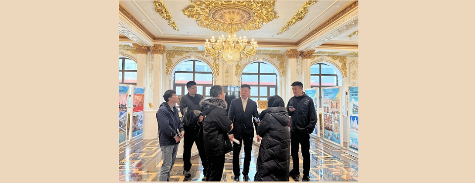 新华社研究院代表团莅临轩辕集团参观调研