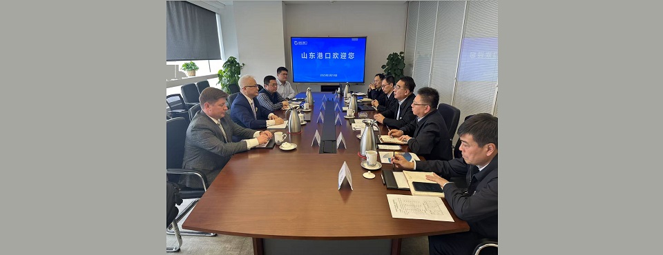 轩辕集团代表团拜访山东港口集团